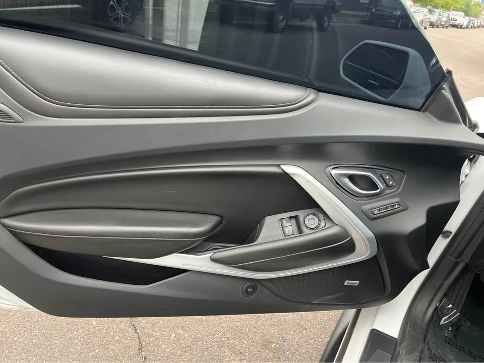 2018 Chevrolet Camaro SS 6th Gen - Image 11 of 15