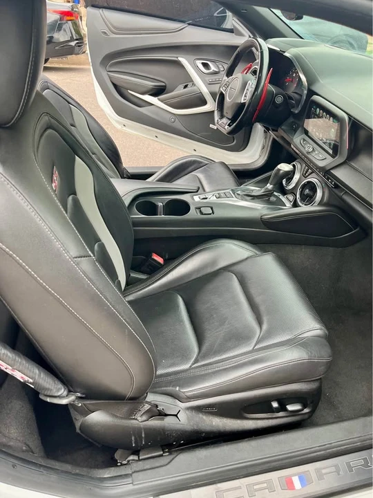 2018 Chevrolet Camaro SS 6th Gen - Image 9 of 15