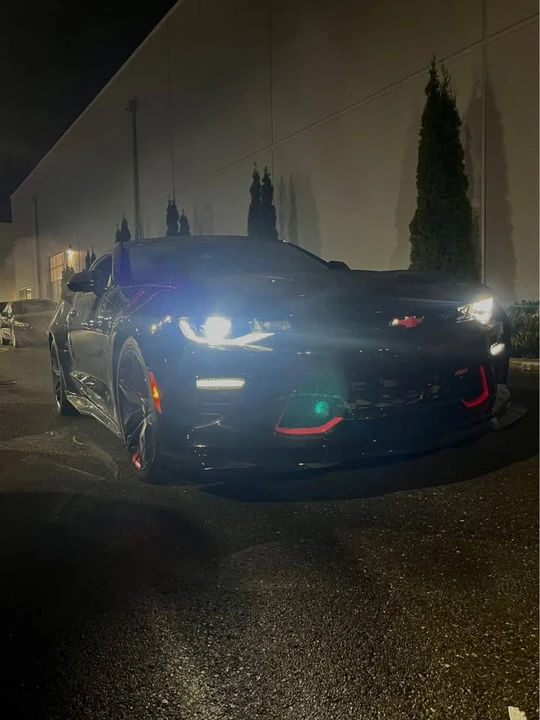 2018 Chevrolet Camaro SS 6th Gen - Image 3 of 9