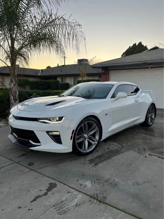 2018 Chevrolet Camaro SS 6th Gen - Image 2 of 11