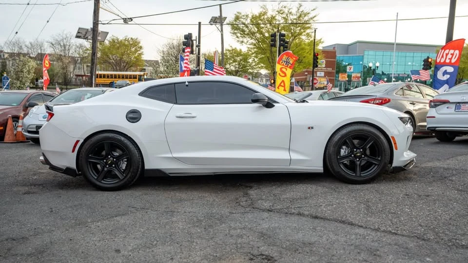 2018 Chevrolet Camaro 6th Gen - Image 9 of 13