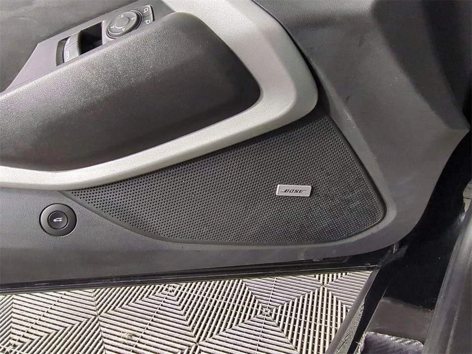 2018 Chevrolet Camaro 6th Gen - Image 18 of 20