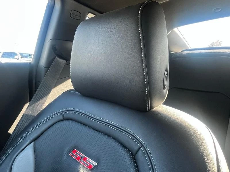 2018 Chevrolet Camaro SS 6th Gen - Image 15 of 18