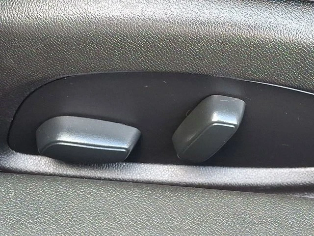 2018 Chevrolet Camaro SS 6th Gen - Image 16 of 20