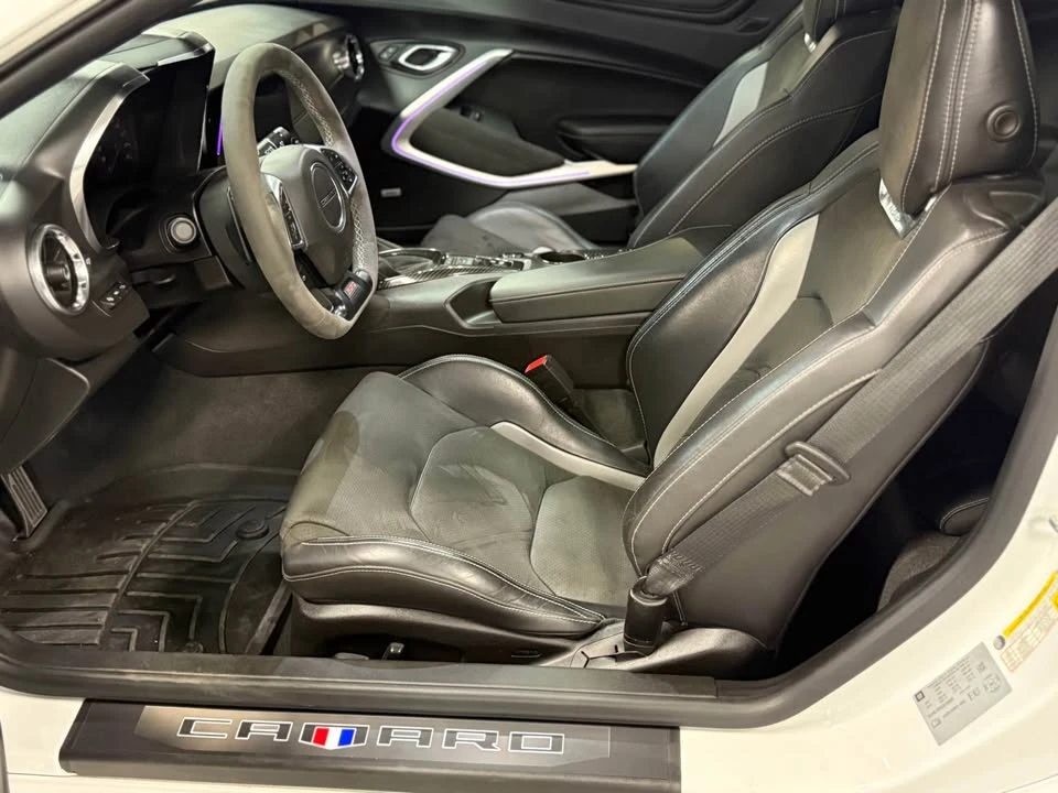 2018 Chevrolet Camaro SS 6th Gen - Image 9 of 19