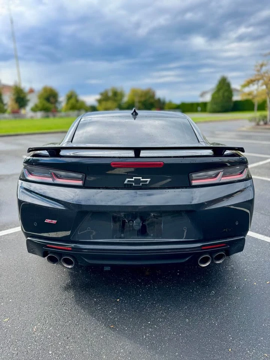 2018 Chevrolet Camaro SS 6th Gen - Image 6 of 15
