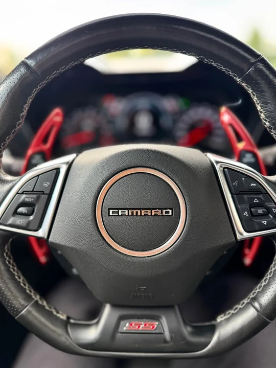 2018 Chevrolet Camaro SS 6th Gen - Image 12 of 15
