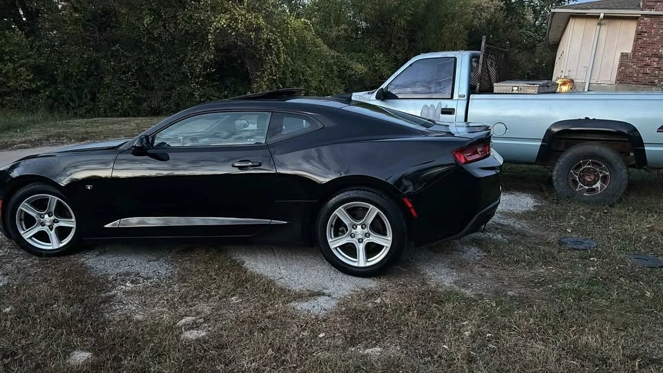 2018 Chevrolet Camaro 6th Gen - Image 5 of 11
