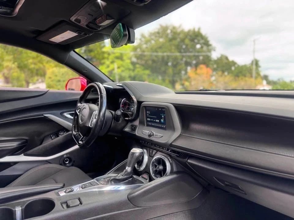 2018 Chevrolet Camaro 6th Gen - Image 8 of 15