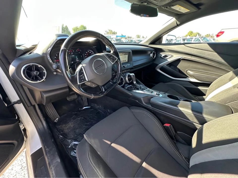 2018 Chevrolet Camaro 6th Gen - Image 8 of 15