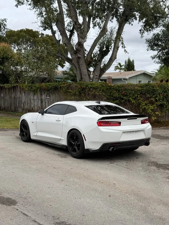 2018 Chevrolet Camaro SS 6th Gen - Image 7 of 10