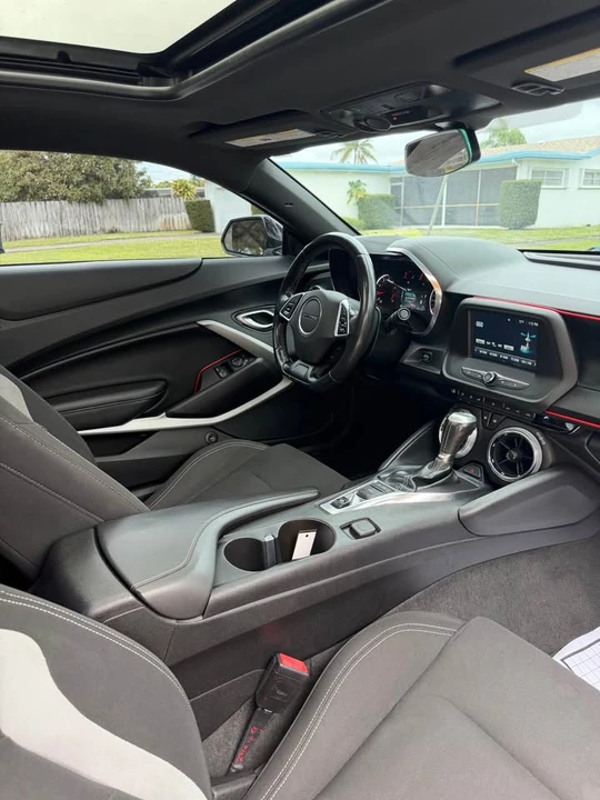 2018 Chevrolet Camaro SS 6th Gen - Image 9 of 10