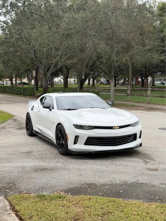 2018 Chevrolet Camaro SS 6th Gen - Image 3 of 10