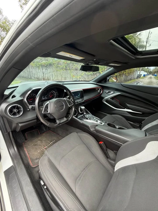 2018 Chevrolet Camaro SS 6th Gen - Image 8 of 10