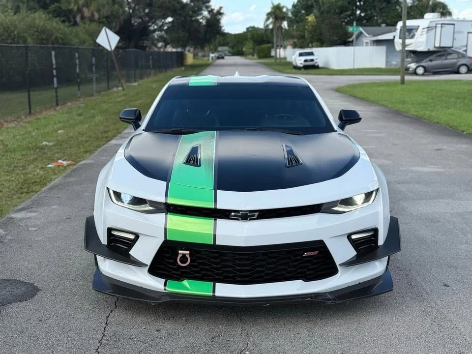 2018 Chevrolet Camaro SS 6th Gen - Image 10 of 12