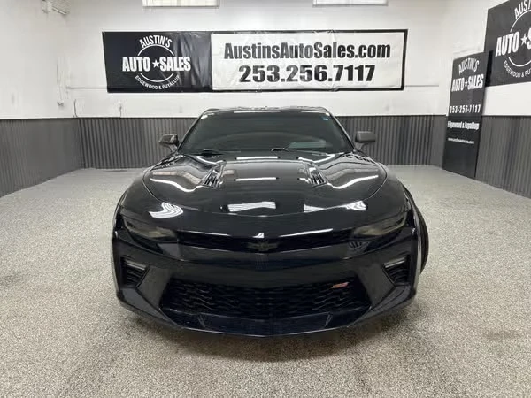 2018 Chevrolet Camaro SS 6th Gen - Image 2 of 10