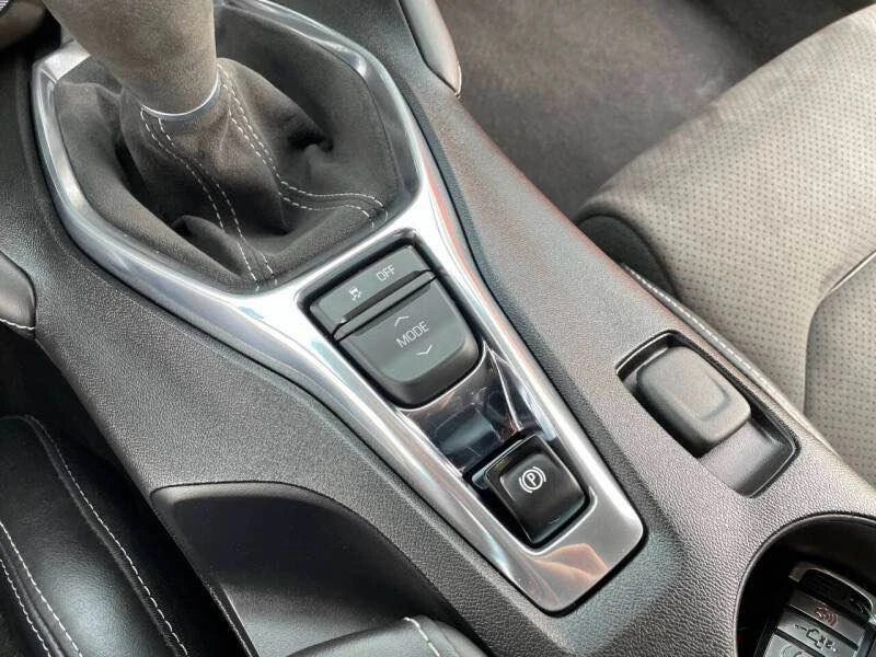 2018 Chevrolet Camaro SS 6th Gen - Image 14 of 18