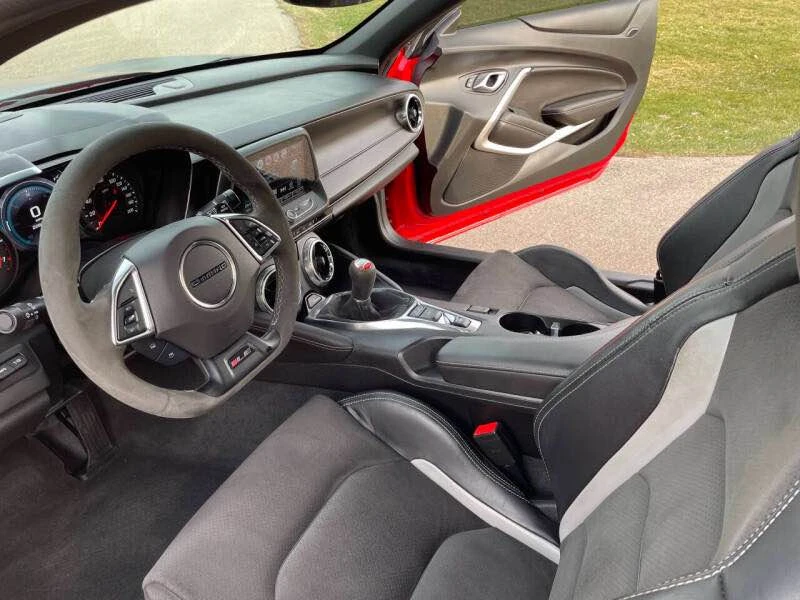 2018 Chevrolet Camaro SS 6th Gen - Image 12 of 18