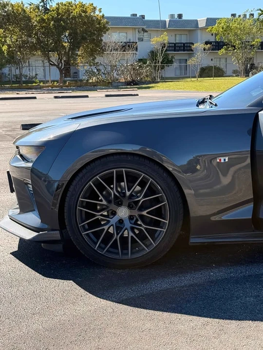 2018 Chevrolet Camaro SS 6th Gen - Image 11 of 13
