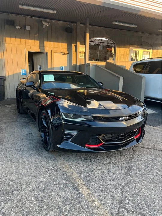 2018 Chevrolet Camaro SS 6th Gen - Image 2 of 3