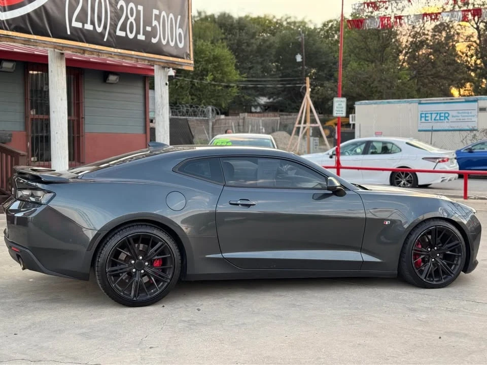 2018 Chevrolet Camaro SS 6th Gen - Image 10 of 16