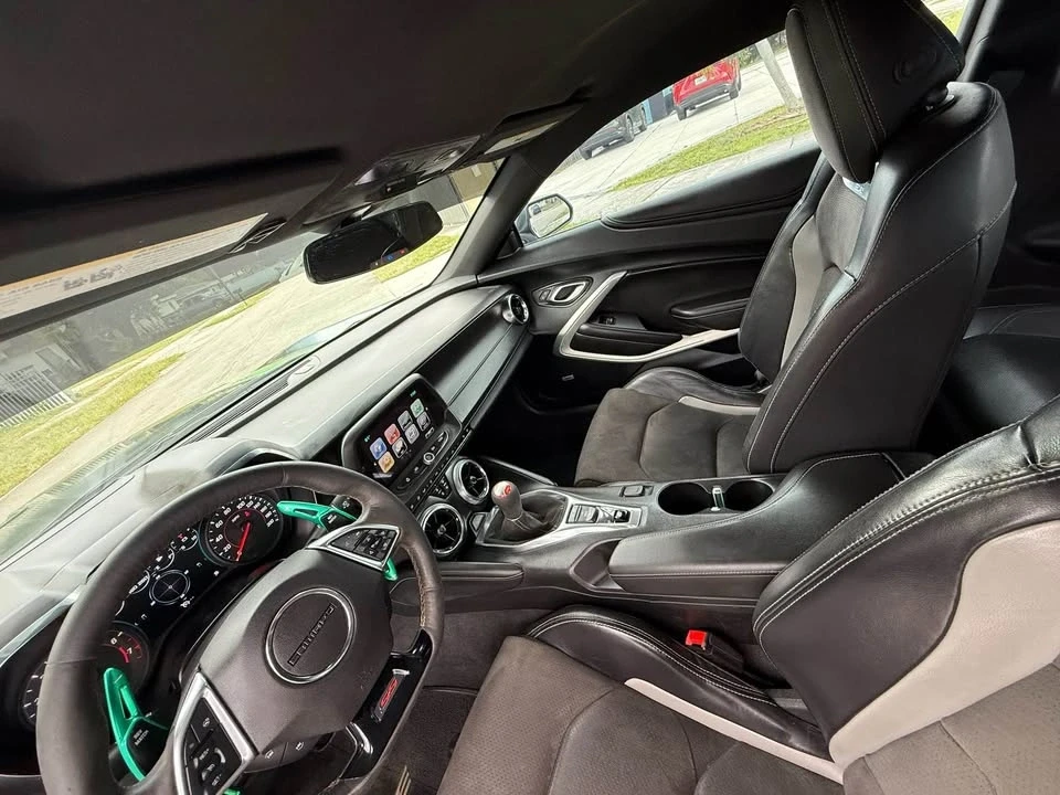 2018 Chevrolet Camaro SS 6th Gen - Image 15 of 18