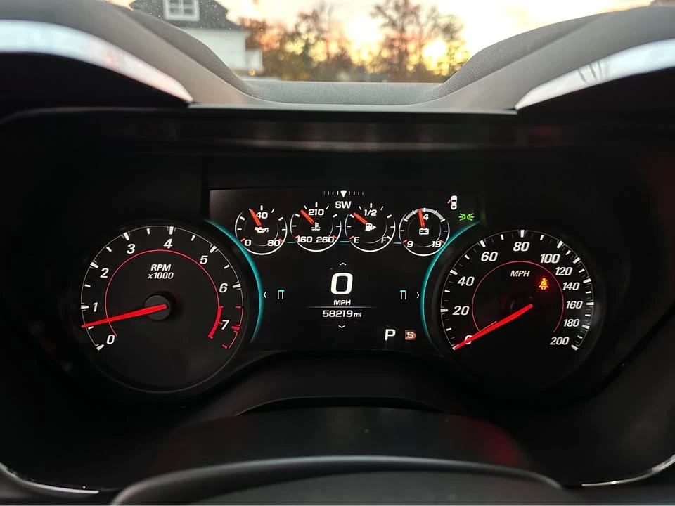 2018 Chevrolet Camaro SS 6th Gen - Image 15 of 19
