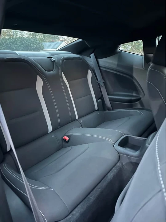 2018 Chevrolet Camaro SS 6th Gen - Image 18 of 19