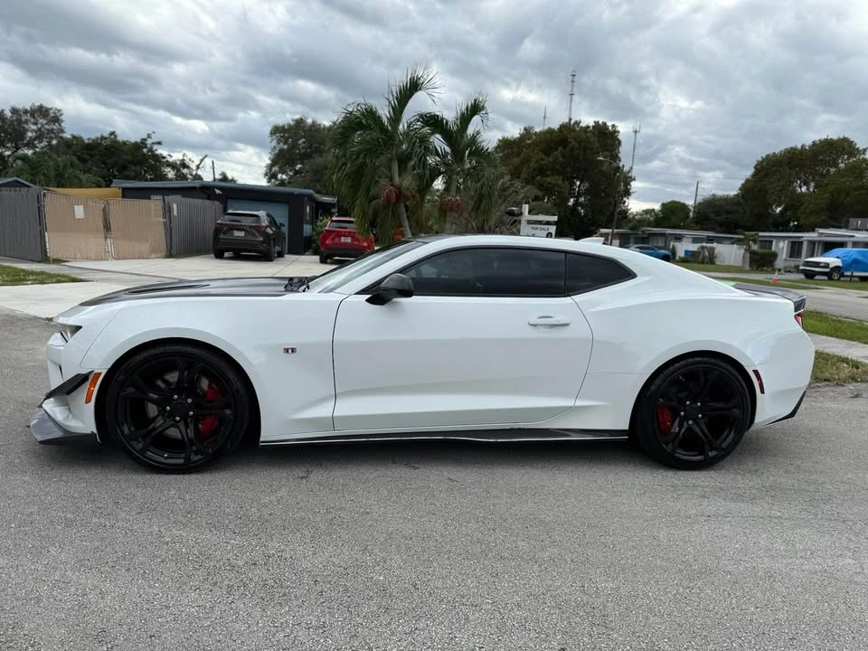 2018 Chevrolet Camaro SS 6th Gen - Image 6 of 18