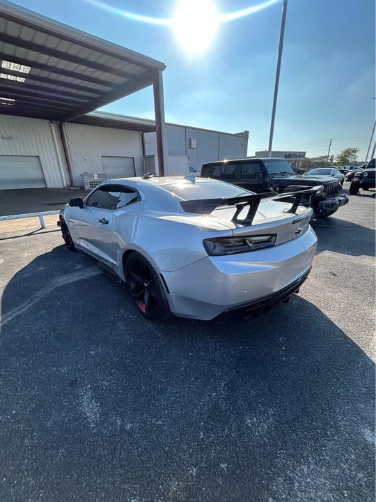 2018 Chevrolet Camaro SS 6th Gen - Image 6 of 10