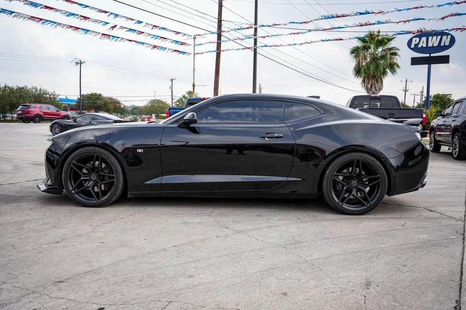 2018 Chevrolet Camaro SS 6th Gen - Image 4 of 16