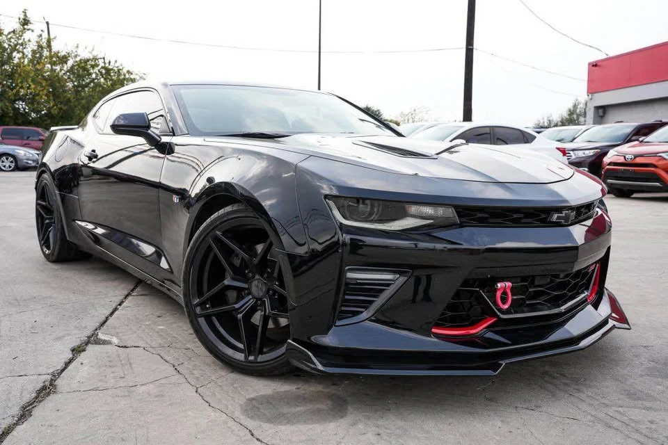 2018 Chevrolet Camaro SS 6th Gen - Image 5 of 16