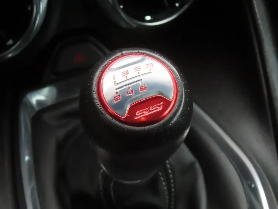 2018 Chevrolet Camaro SS 6th Gen - Image 8 of 10