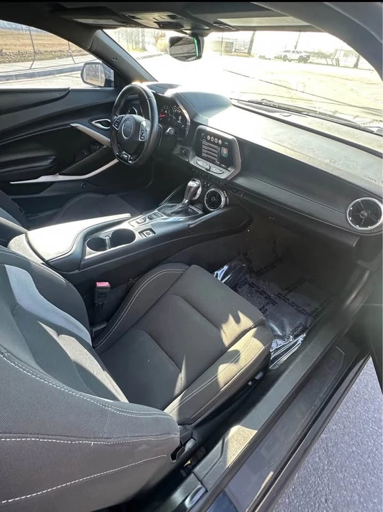 2018 Chevrolet Camaro SS 6th Gen - Image 15 of 17