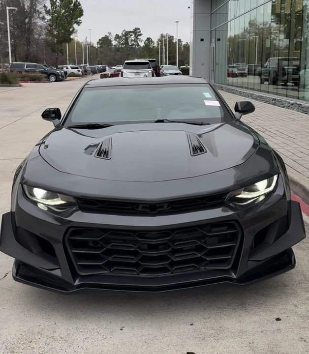2018 Chevrolet Camaro SS 6th Gen - Image 2 of 11