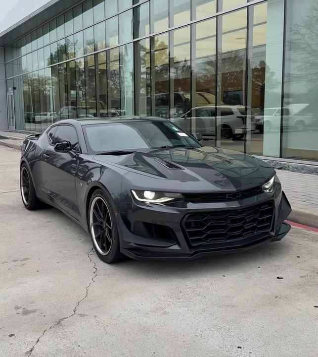 2018 Chevrolet Camaro SS 6th Gen - Image 3 of 11