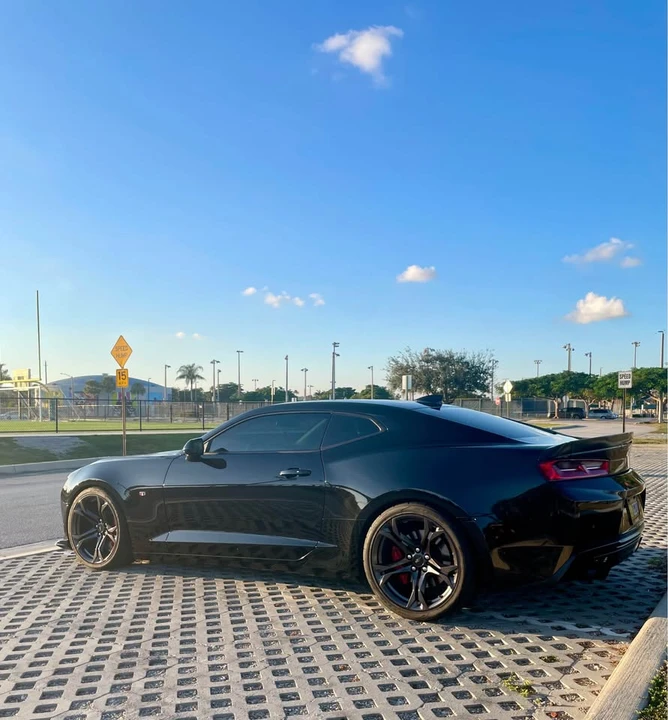 2018 Chevrolet Camaro SS 6th Gen - Image 5 of 7