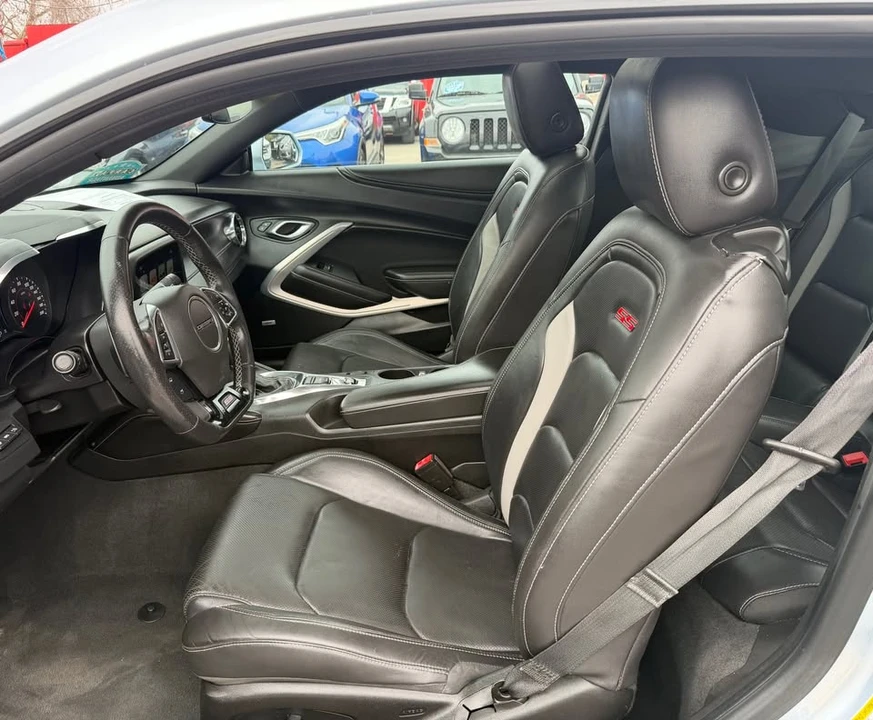 2018 Chevrolet Camaro SS 6th Gen - Image 12 of 15