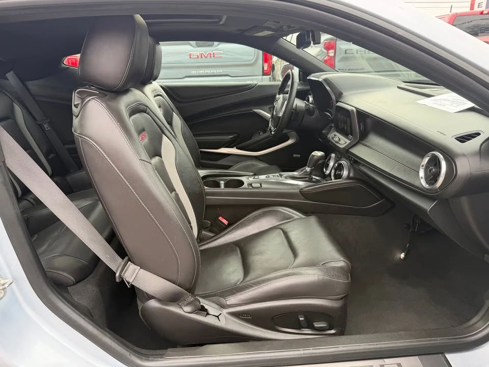 2018 Chevrolet Camaro SS 6th Gen - Image 13 of 15