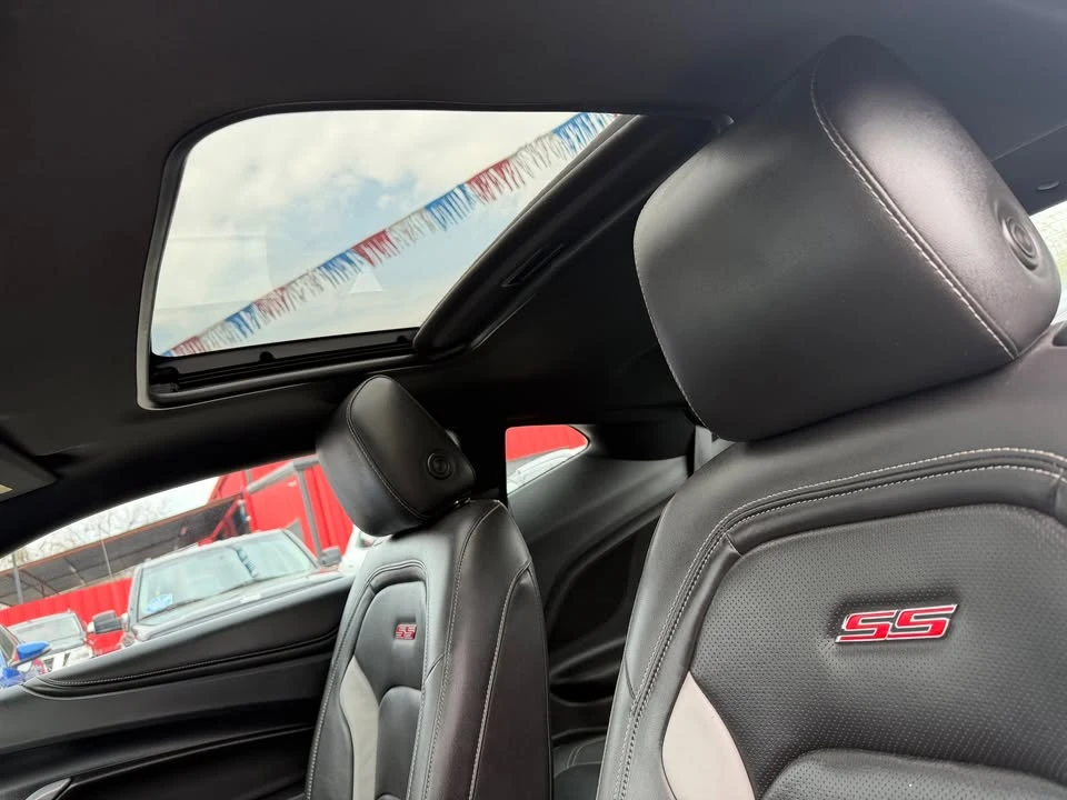 2018 Chevrolet Camaro SS 6th Gen - Image 11 of 15