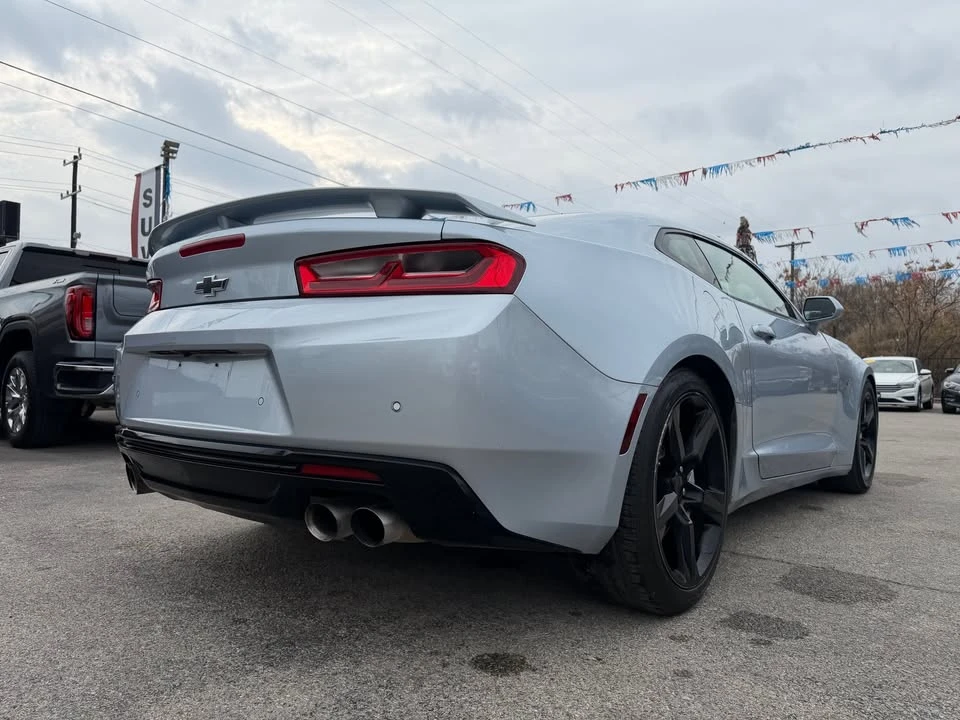2018 Chevrolet Camaro SS 6th Gen - Image 5 of 15