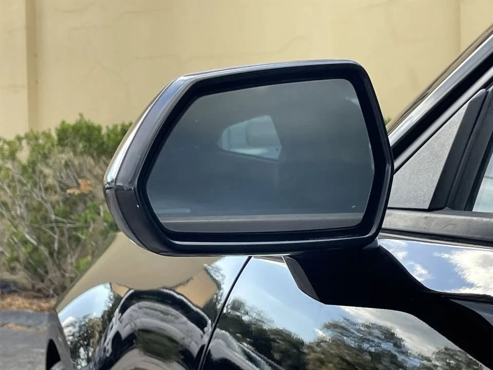 2018 Chevrolet Camaro SS 6th Gen - Image 15 of 17