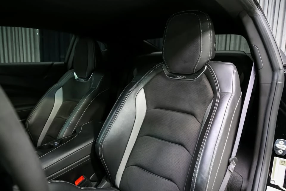 2018 Chevrolet Camaro SS 6th Gen - Image 10 of 20