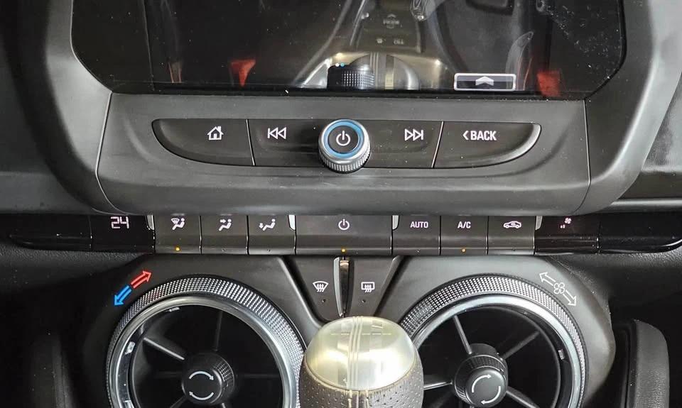 2018 Chevrolet Camaro SS 6th Gen - Image 19 of 20