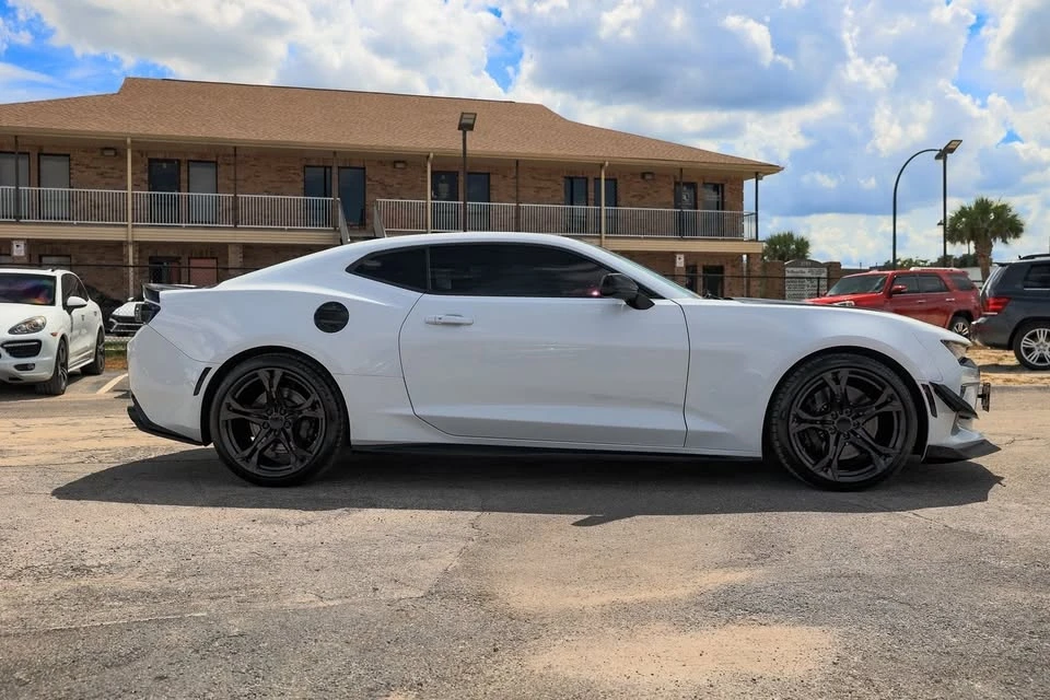 2018 Chevrolet Camaro SS 6th Gen - Image 6 of 18