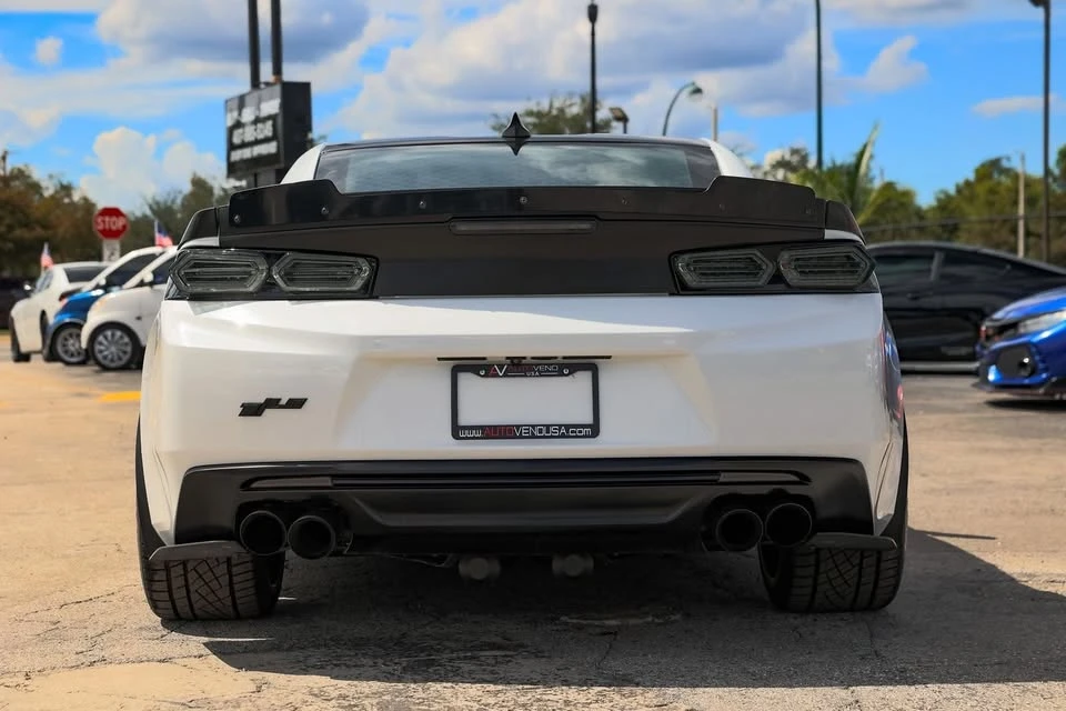 2018 Chevrolet Camaro SS 6th Gen - Image 4 of 18