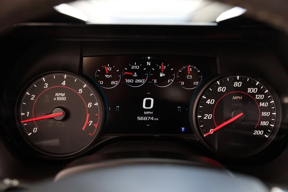 2018 Chevrolet Camaro SS 6th Gen - Image 15 of 18