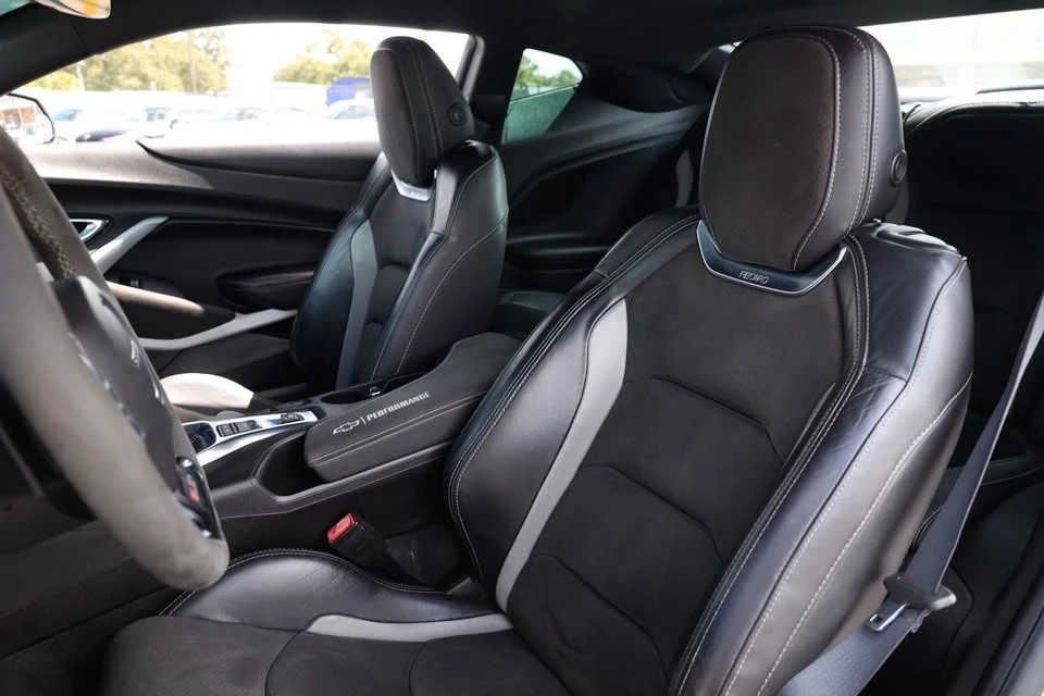 2018 Chevrolet Camaro SS 6th Gen - Image 12 of 18