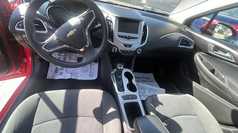 2018 Chevrolet Cruze - Image 6 of 9