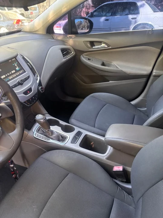 2018 Chevrolet Cruze - Image 3 of 5